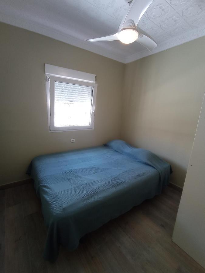 Apartamento con terraza, tipo ático, dos dormitorios y salón con sofá cama Jerez de la Frontera Exterior foto